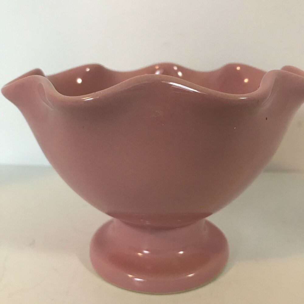 Pink Ruffle Edge Pottery Vase Bowl Dish Planter 3-1/2 Tall 5" Diameter No Label